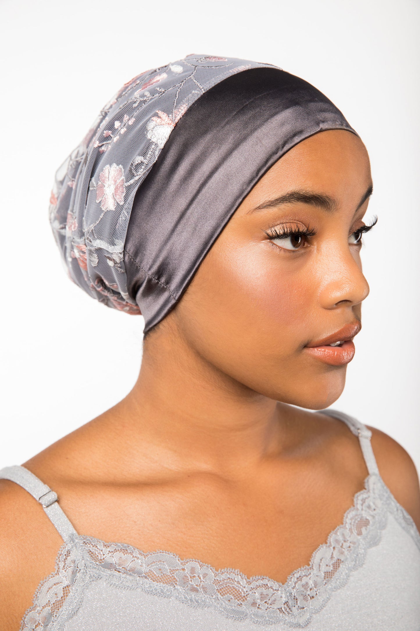 Embroidered Floral Mesh Satin-Lined Bonnet with a Charcoal Band | Noelle